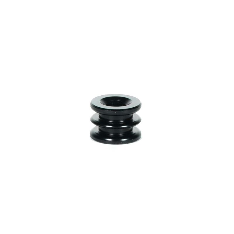 Distans M8 svart anodiserad för tank OK-KZ-DD2